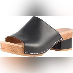 Dansko maci sandals NIB Size 40